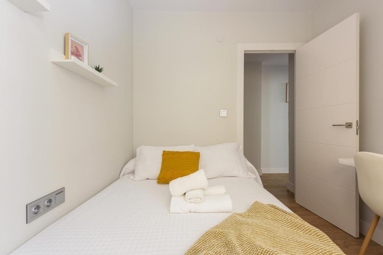 Apartamento Centrico Parking Aire Acondicionado Y Wifi Granada Eksteriør billede