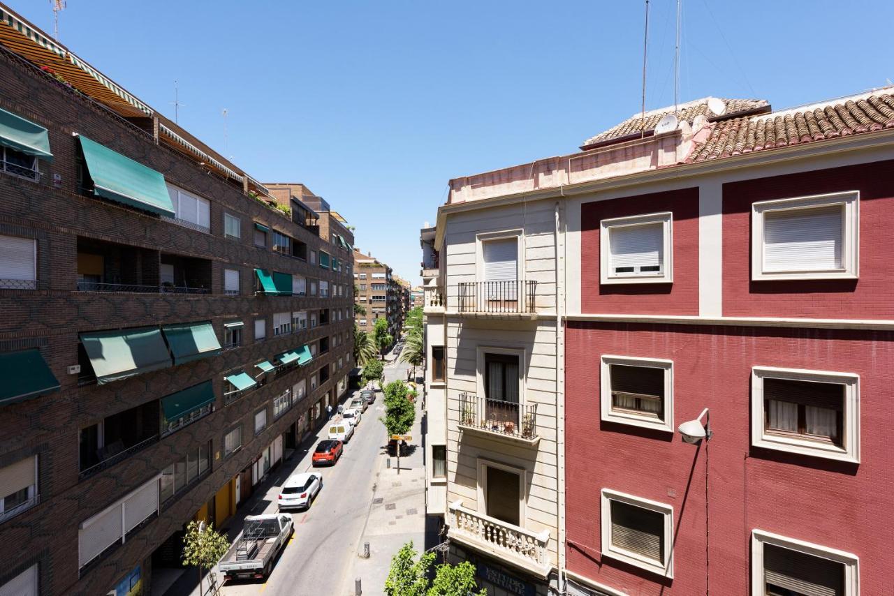 Apartamento Centrico Parking Aire Acondicionado Y Wifi Granada Eksteriør billede