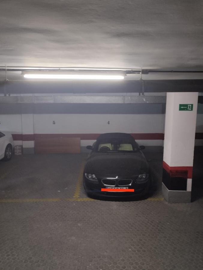 Apartamento Centrico Parking Aire Acondicionado Y Wifi Granada Eksteriør billede